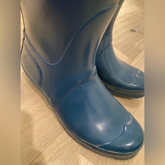 Authentic Hunter Tall Tain Boots - Picture 7 of 7